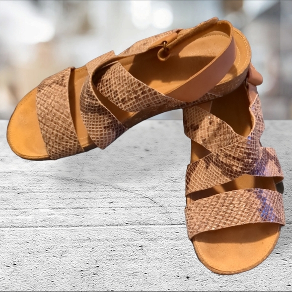 Clark's artisan strappy open toe sling back sandal 8.5 - Picture 15 of 15